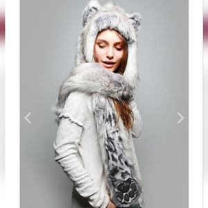 NWOT ARCTIC FOX COLLECTOR SPIRITHOOD
